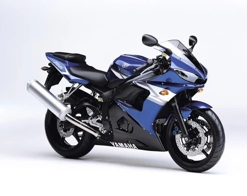 Profile photo of YZF-R6 600 2004 in color not defined.