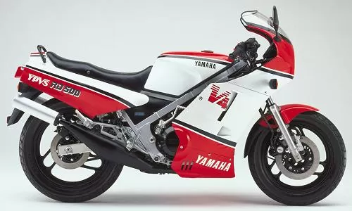 Photo de profil de la RD 500 LC 1986 en couleur non défini