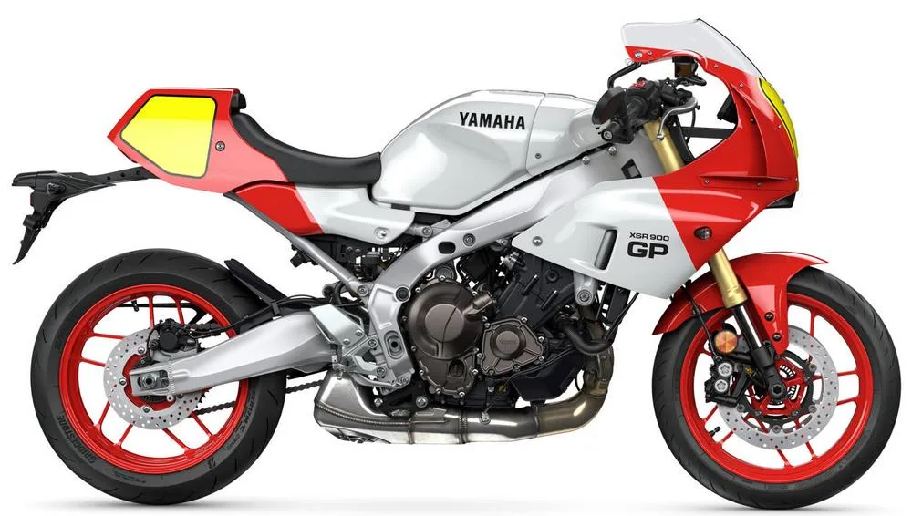 Foto de perfil del XSR 900 GP 2027 en color rojo / blanco.