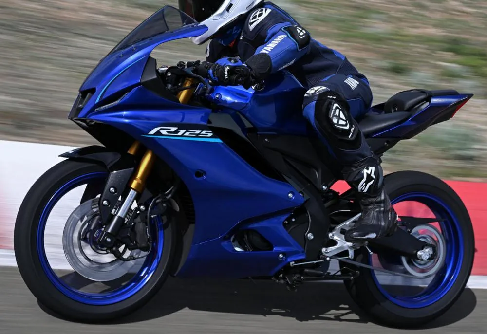 Yamaha R 125 2026 - Motorcycle specifications, price, reviews, photos