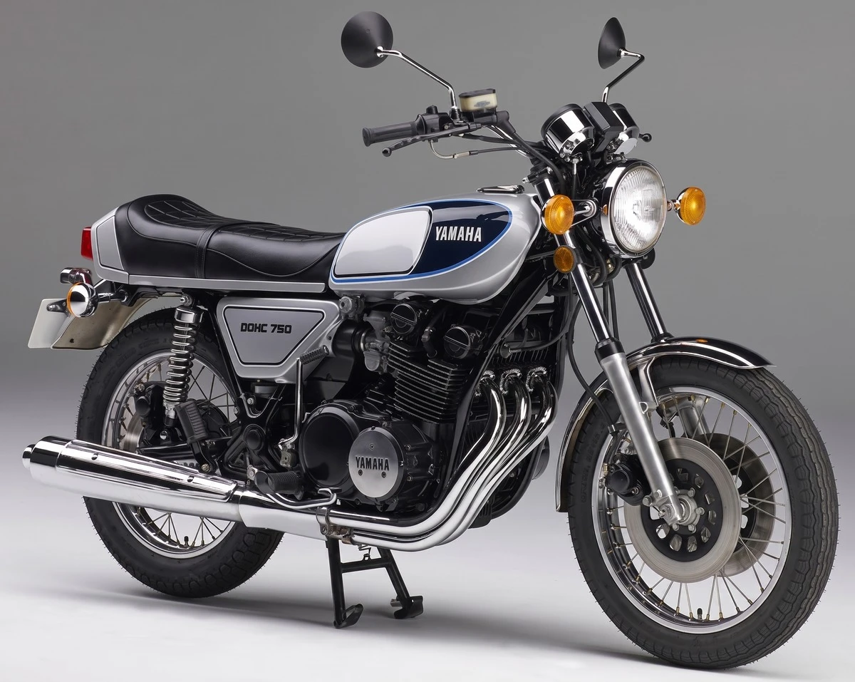 Une moto Yamaha XS 750 de 1976