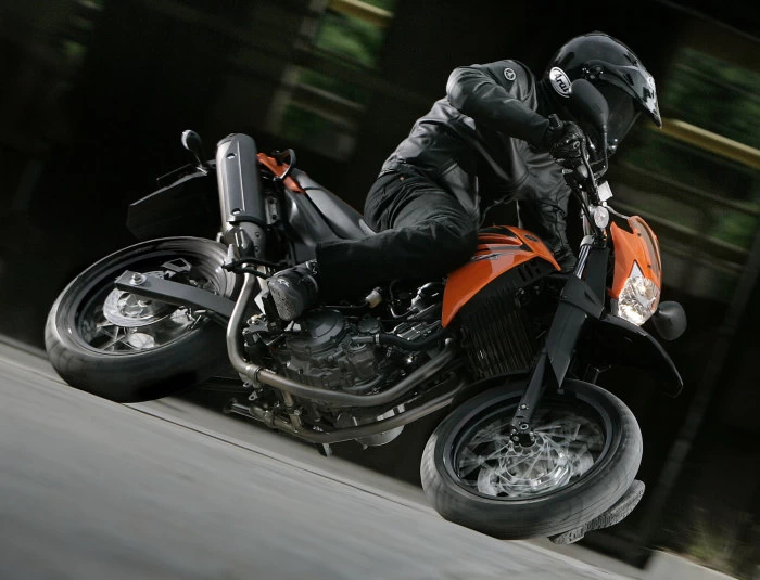 Yamaha XT 660 X 2006 - Motorcycle specifications, reviews, photos