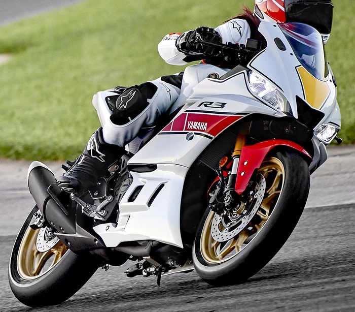 ヤマハR3 HOT NEWS] Yamaha R3 0-60 | Review and Spec - YouTube