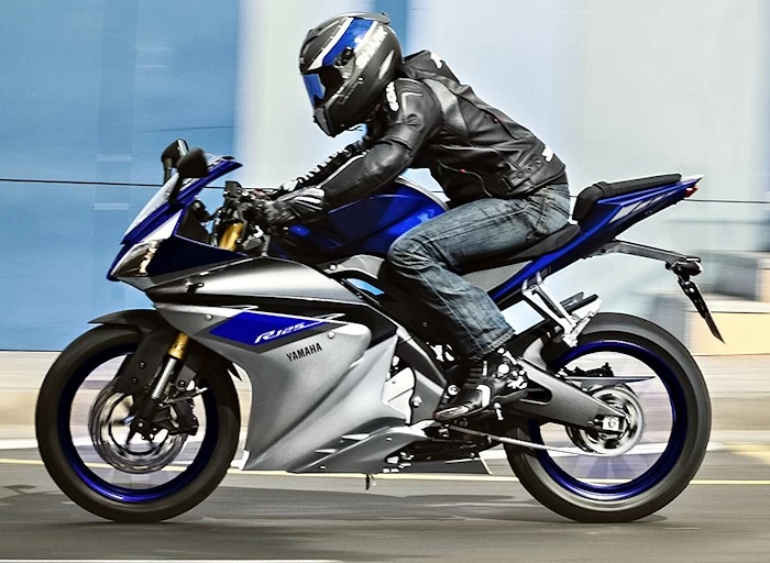 　YAMAHA　yzf-r125 2016 Yamaha YZF-R125 ABS Specs and Review